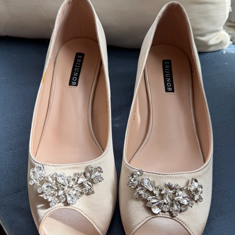 Women's Cream Peep-Toe Shoes with Crystal Embellishments